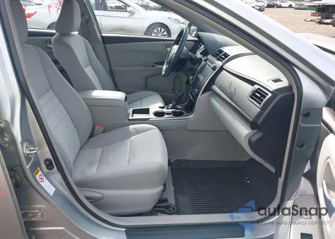 2016 Toyota Camry Le z USA, uszkodzony, nr VIN 4T4BF1FK3GR559701